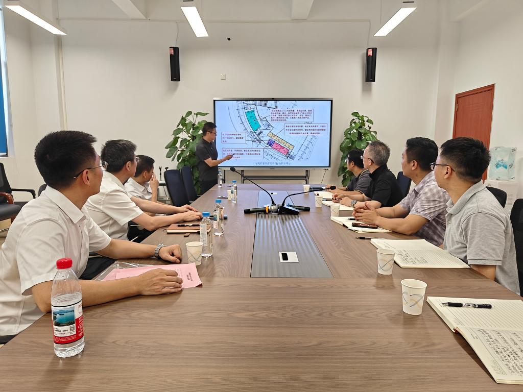 苏晖副校长到数字创意学院调研指导